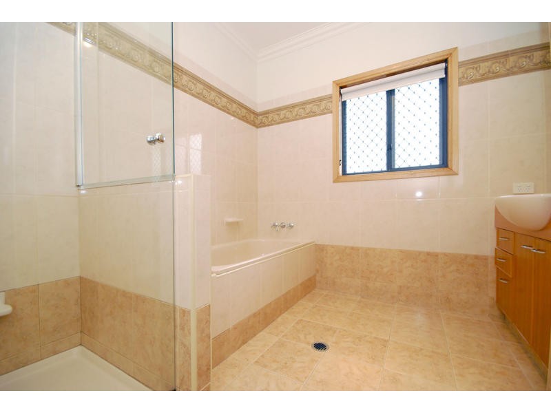 15 Barnes Court, Mount Crosby QLD 4306